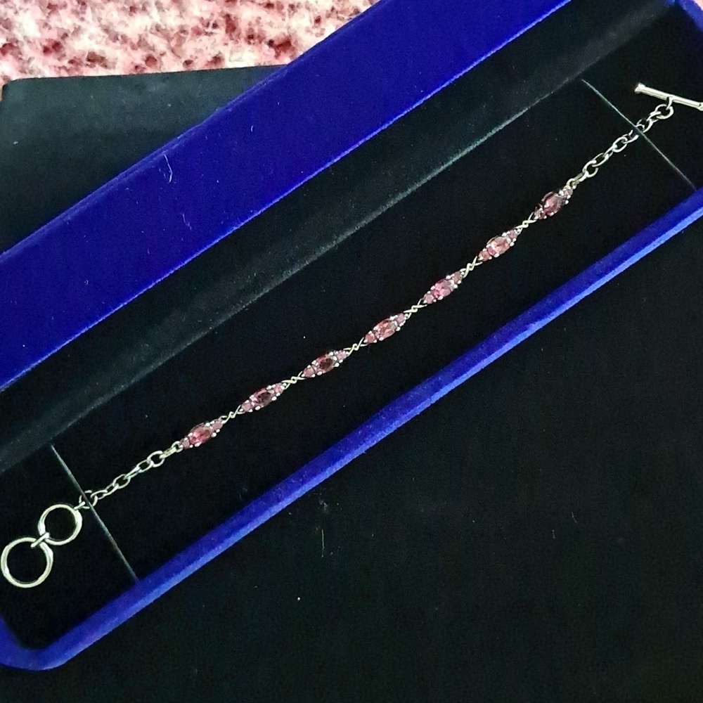 Tanzanian Wine Garnet Toggle Bracelet In 925 Sterling Silver